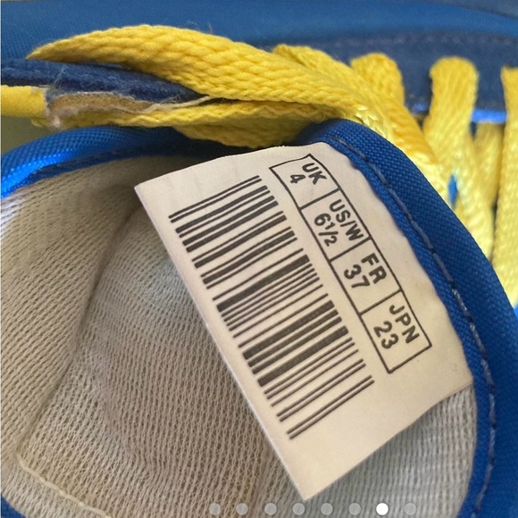 Brand NEW Puma vintage roller skates . Yellow and blue size 6.5 rare find - Picture 7 of 7